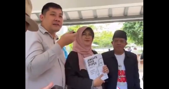 Roy Suryo Cs Rilis Buku Jokowi’s White Paper, Ungkap Analisis Forensik Ijazah Jokowi